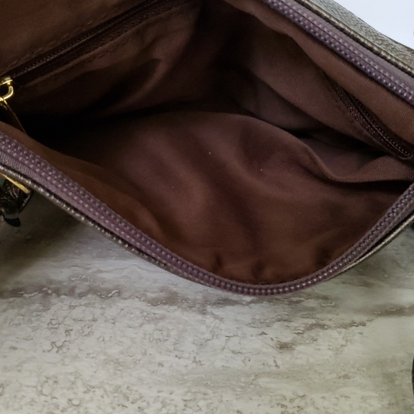 Crossbody Bag - Picture 3 of 3